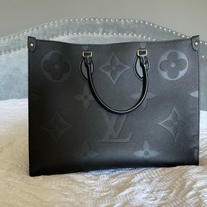 Louis Vuitton OnTheGo GM tote